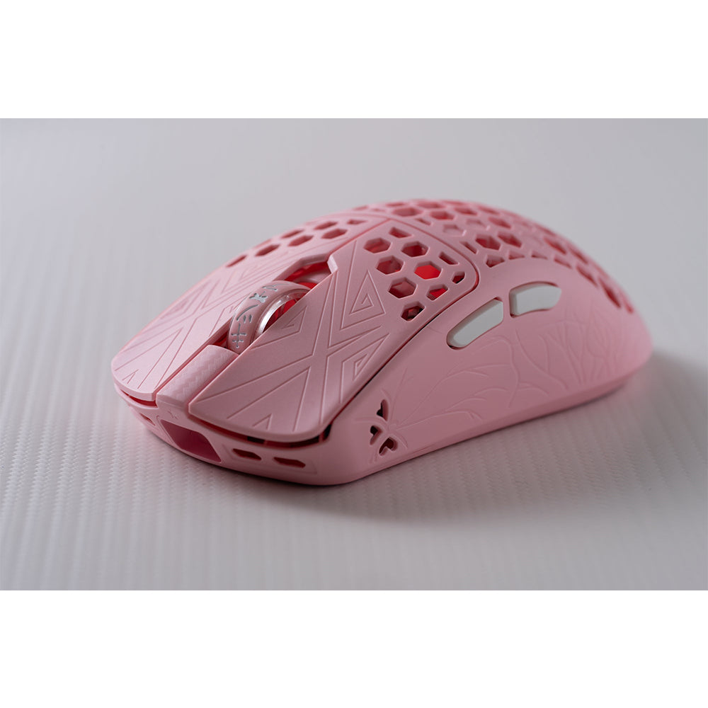 Arbiter Studio AKITSU MEDIUM 40g Carbon Fiber 8K Wireless Gaming Mouse Pink - Founders Edition