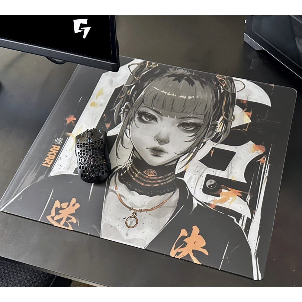 GLSSWRKS Akari Premium Glass Mousepad Gold【他商品との同梱不可】