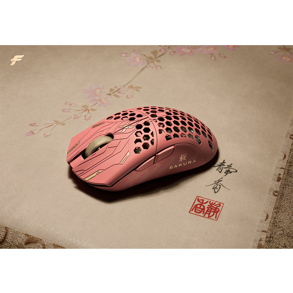 Finalmouse UltralightX Sakura