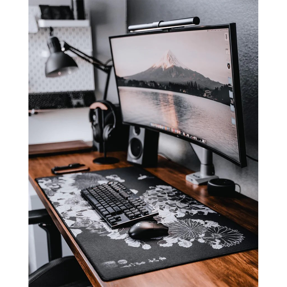 The mousepad company Mousepad DuraGlyde Artist Series Chrysanthemums and Bee by Hokusai
